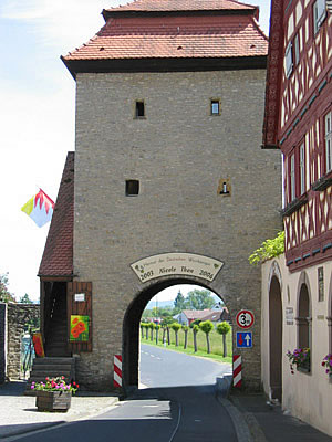 Schwarzacher Torturm